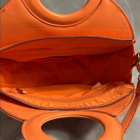Madden Girl Orange Round Handbag With Adjustable Removable Crossbody Strap - Picture 5 of 5
